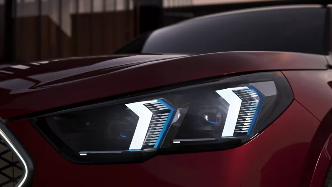 Intérieur haut de gamme du BMW iX2 vue phare